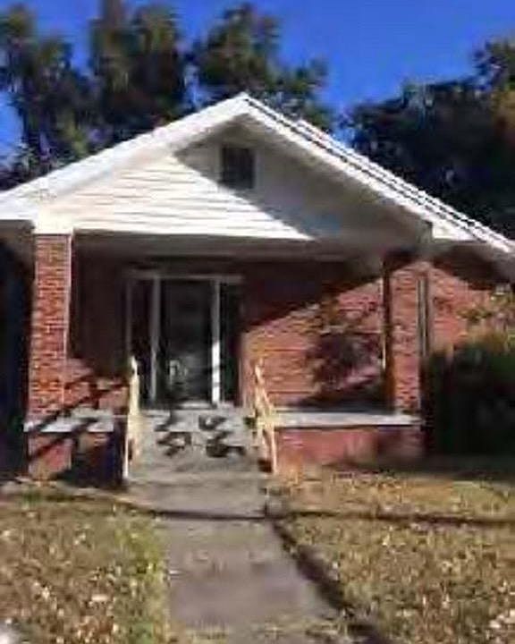 1st image of 970 Nefler Ave