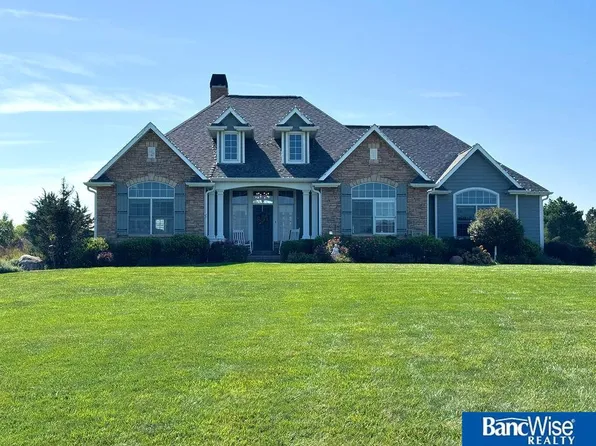 15380 Bobwhite Trl, Crete, NE 68333