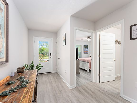5th image of 292 Cove Ln