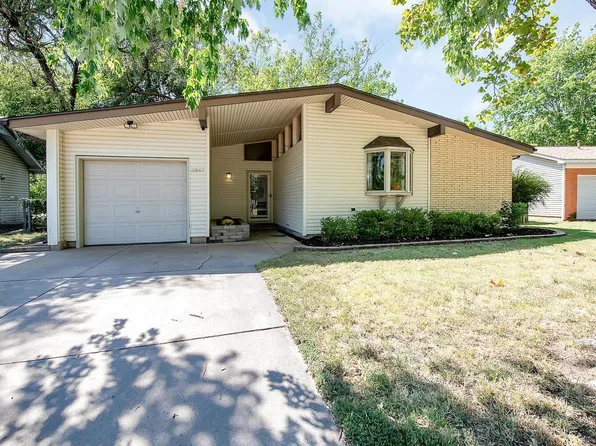 3567 W Del Sienno St, Wichita, KS 67203