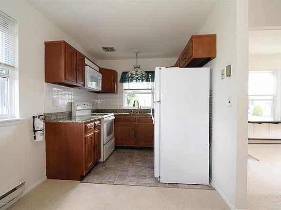 2nd image of 21D Lexington Dr