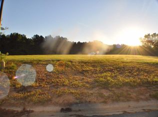 606 Saint Andrews Ct, Bonaire, GA 31005