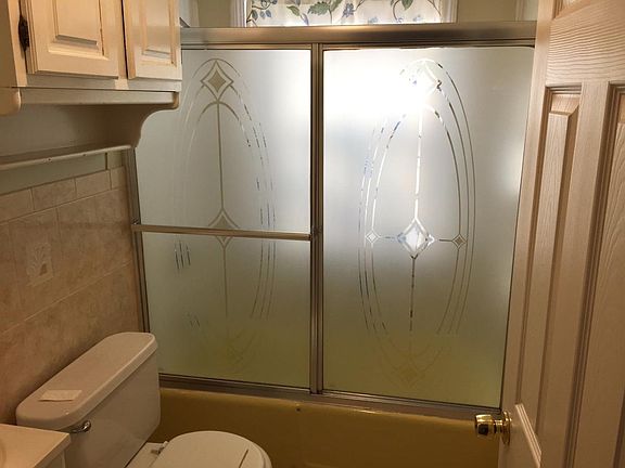 4th image of 40 Danbury Dr APT 12