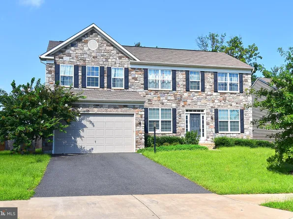 3082 American Eagle Blvd, Woodbridge, VA 22191