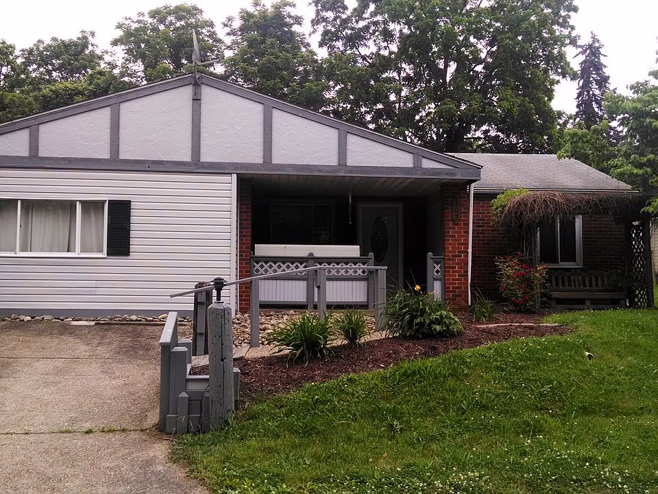 2nd image of 302 Dora Dr