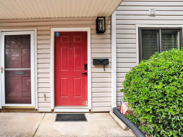951 Hollywood St APT L, Charlotte, NC 28211