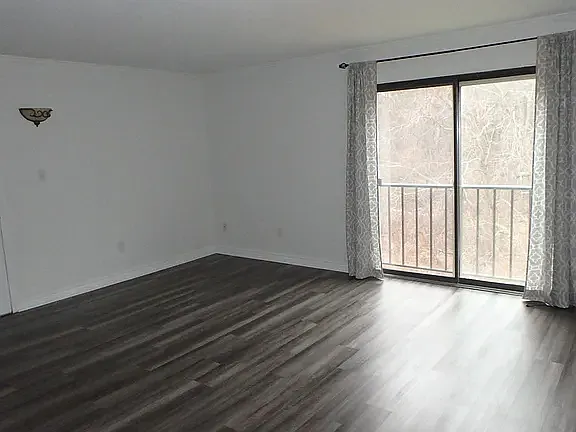 48 Village Brook Ln #20 — Photo 13