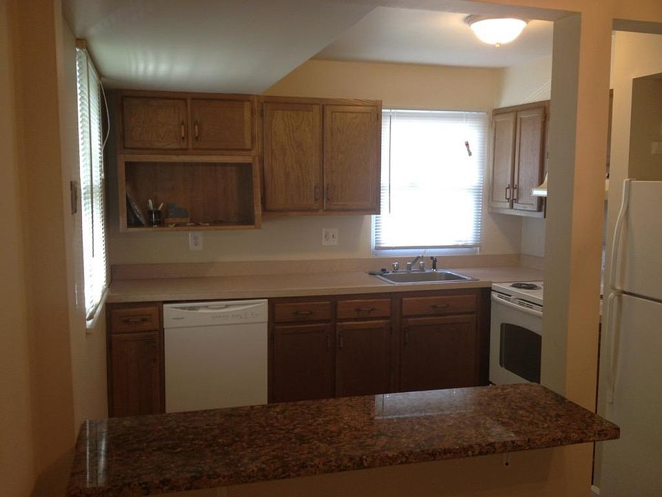 fully applianced kitchen