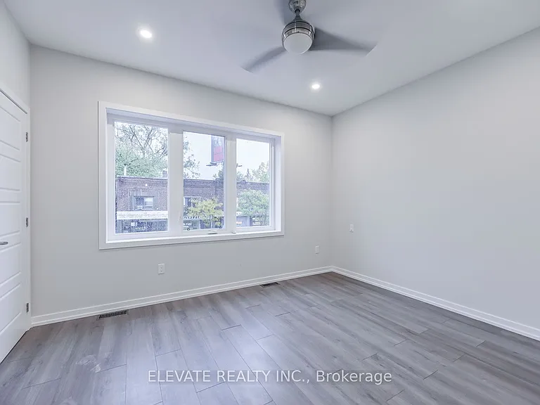 1600A Bloor St W — Photo 2