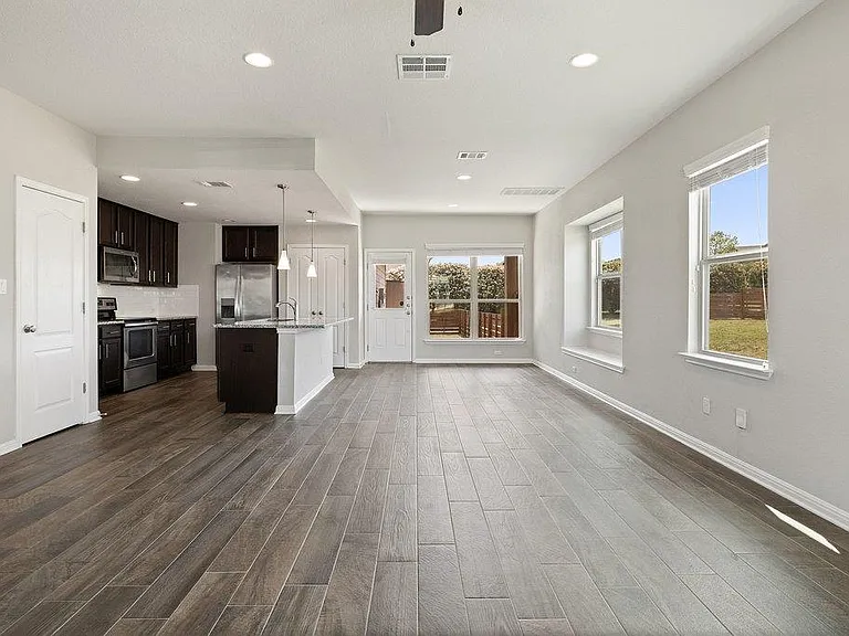 719 Coconut Grv — Photo 5