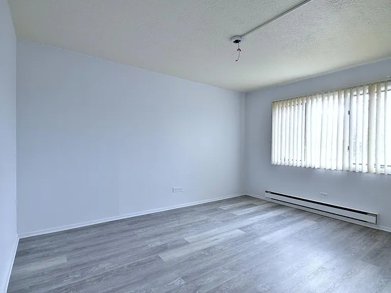 4444 1st Ave #203 — Photo 15