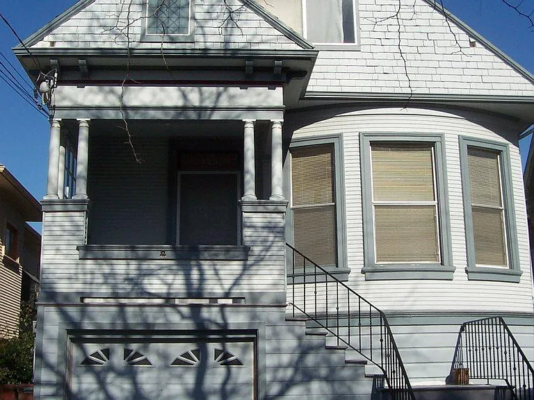 929 Taylor Ave #C — Photo 1