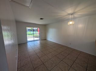 510 SE 8th St #B, Cape Coral, FL 33990