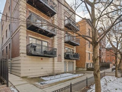 663 W Barry Ave APT 4D, Chicago, IL, 60657