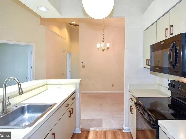 7705 Lafayette Forest Dr #33 — Photo 15