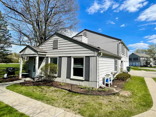 3160 Beechtree Ct #A, Lake Orion, MI 48360
