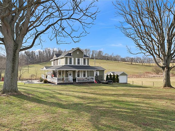 4th image of 34 Cherry Farm Ln