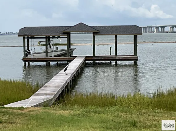 9502 Vista Bella, Galveston, TX 77554