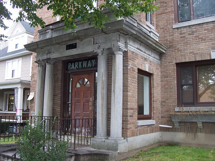 627 Park Ave.