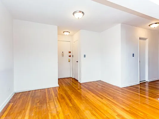 Sold by Re/Max In The City | media 4