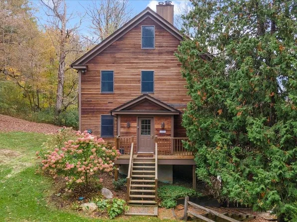 191 Maple Hill Lane, Dorset, VT 05251