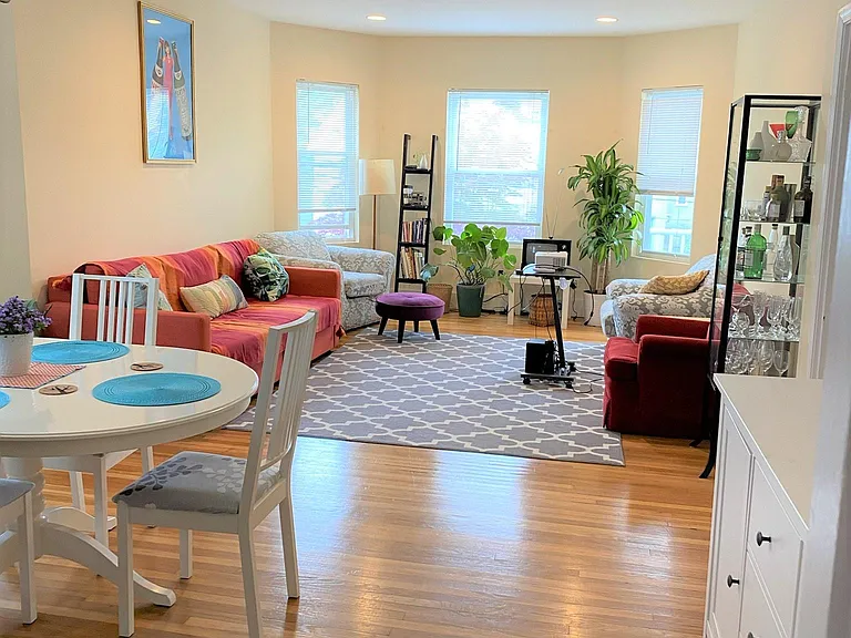 36 Burnside Ave #2 — Photo 3