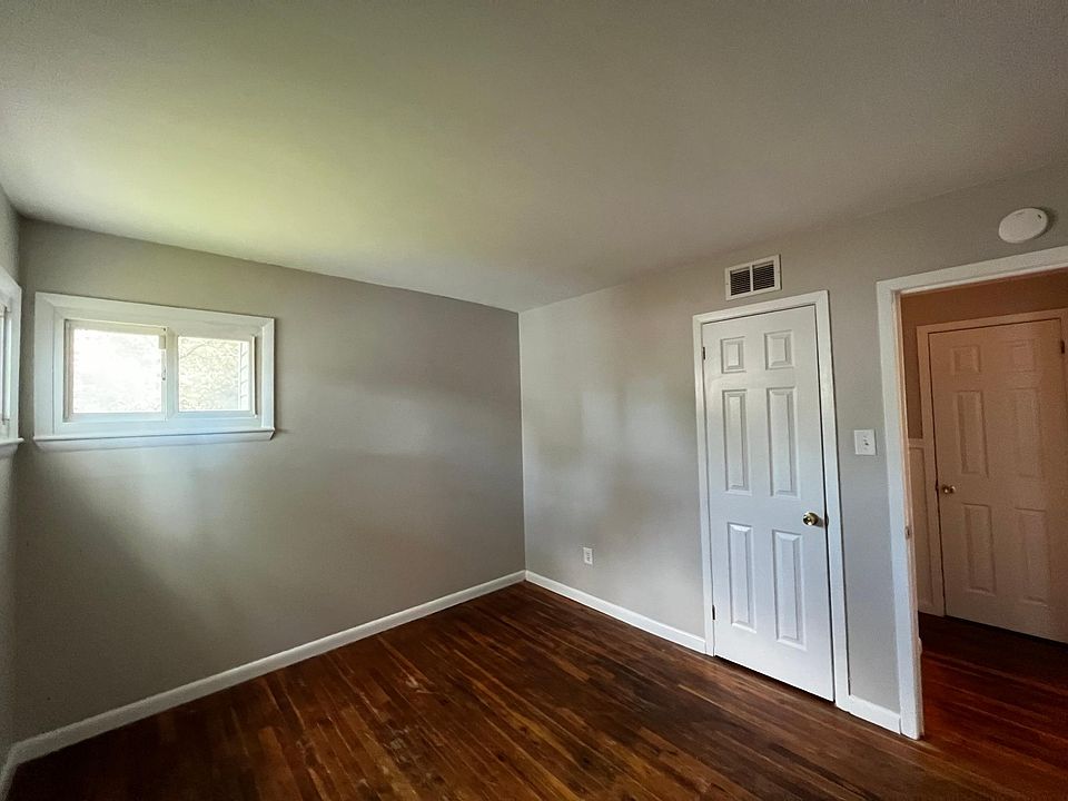 1st image of 520 Aragona Blvd