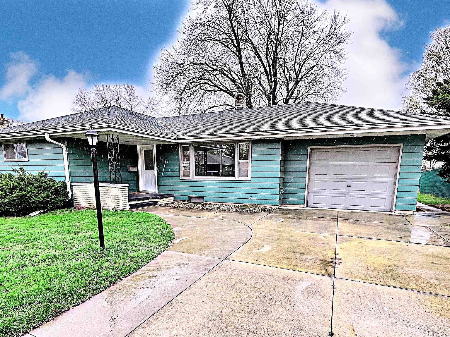 1201 W Brewster St, Appleton, WI 54914 Zillow