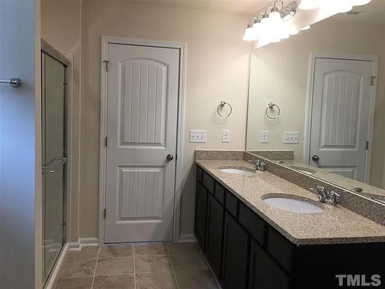 2400 Mynster Dr — Photo 13