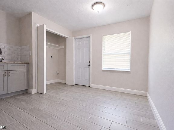 4th image of 5451 11th Ave