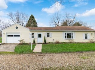 6950 Chatham Rd, Medina, OH 44256