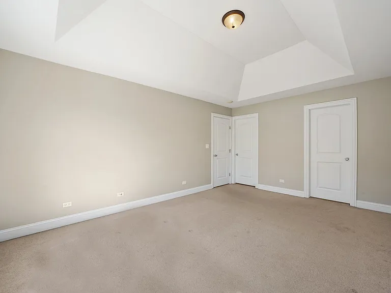 825 S La Grange Rd #A — Photo 15