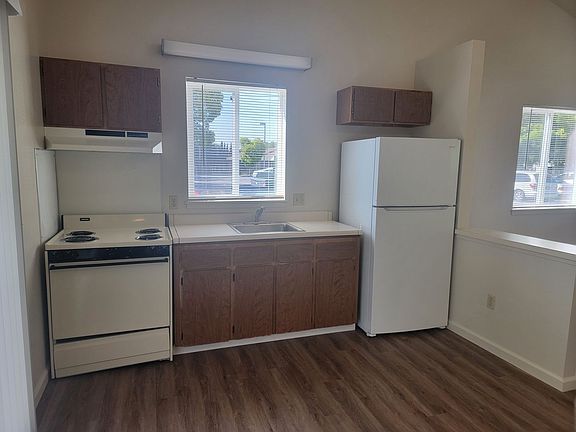 3rd image of 425 Queen St #D58503ede