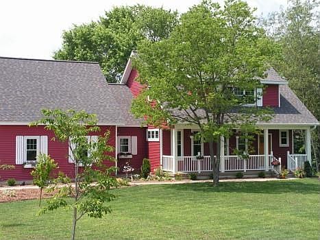 1st image of 1712 River Ln