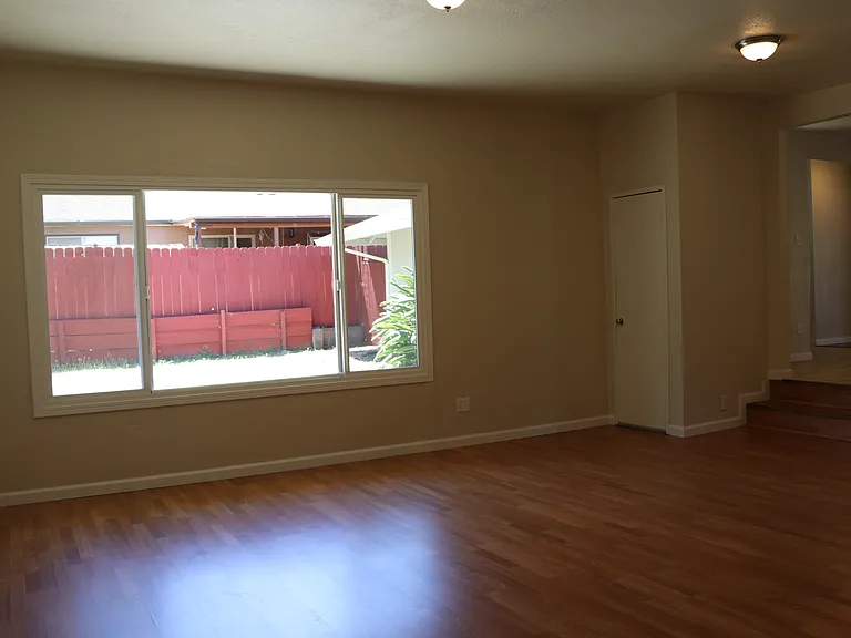 335 Rollingwood Dr — Photo 12