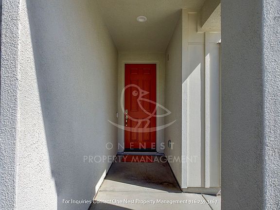 2nd image of 708 Lovejoy Ln
