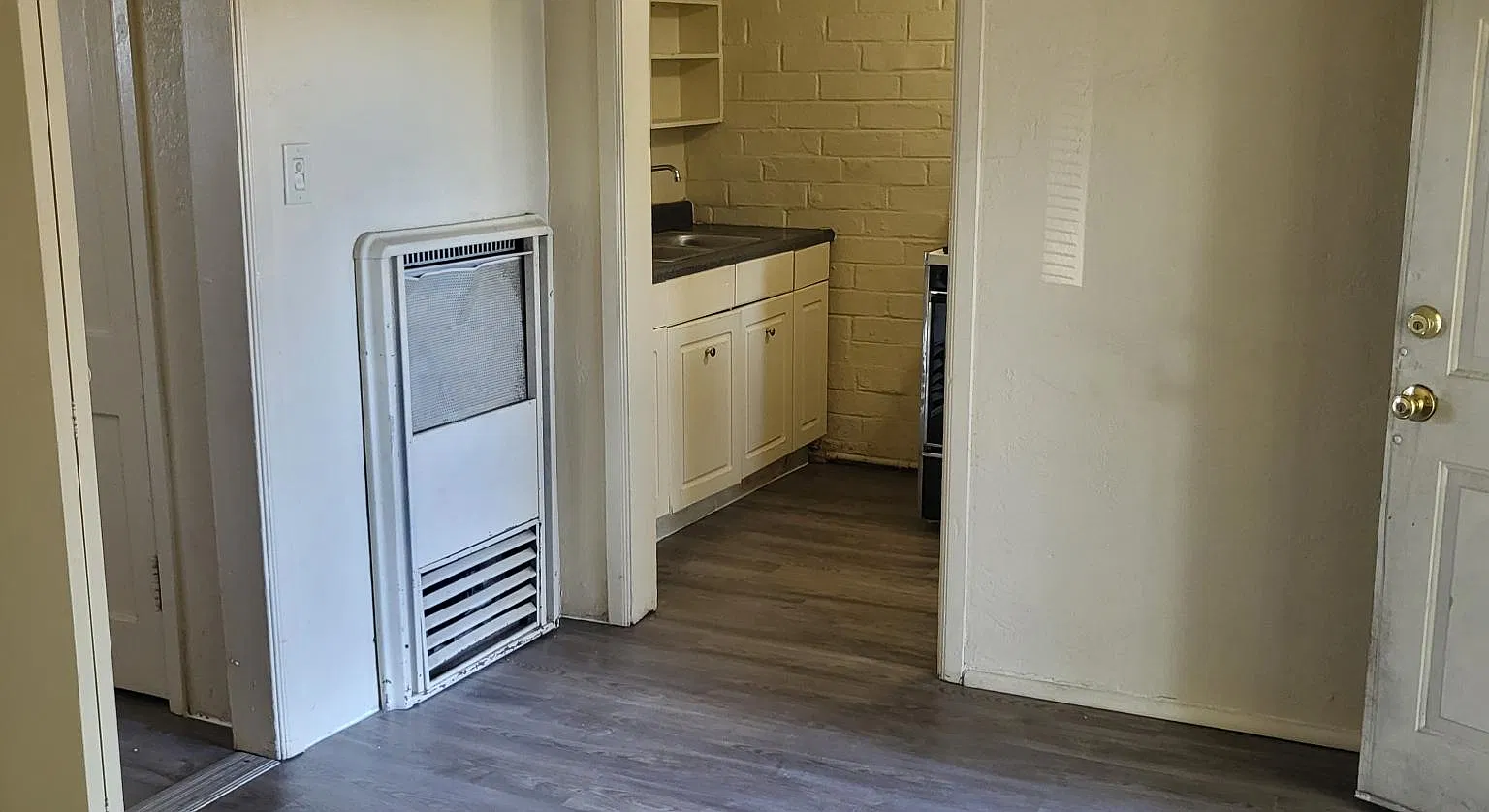 1 bed, 500 sqft, $1,200 — Photo 4