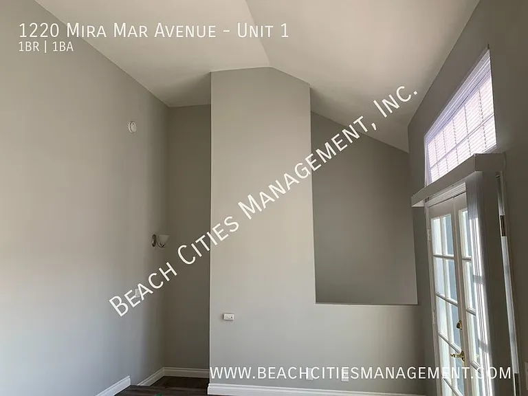 1220 Mira Mar Ave #1 — Photo 31