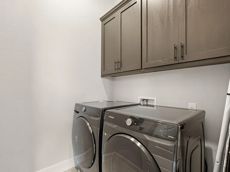 12810 Stanford Dr — Photo 24