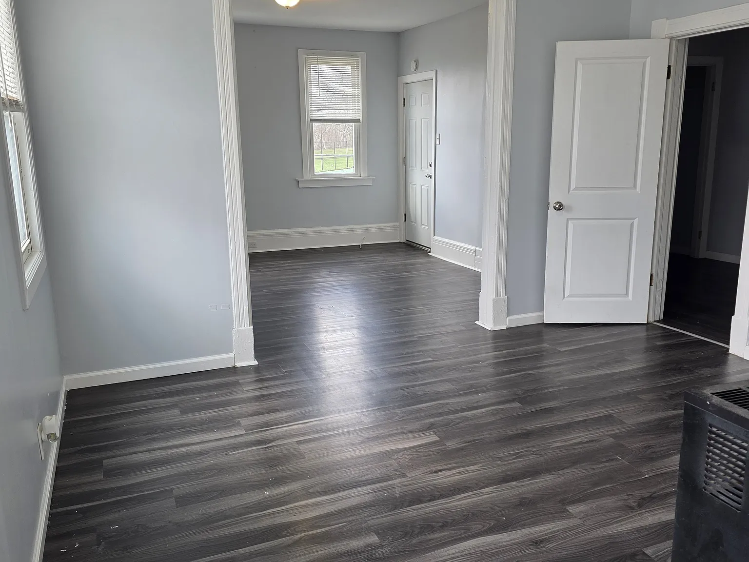 2 bed, 1100 sqft, $1,500 — Photo 4
