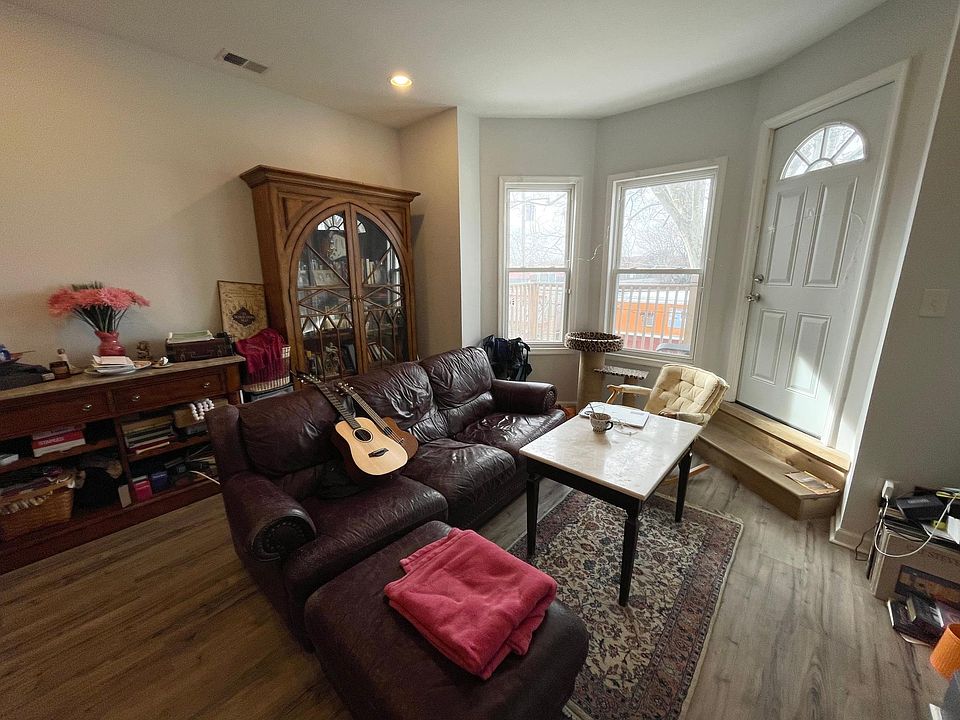 1st image of 133 S 51st St Floor 2