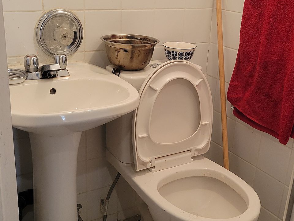 washroom #2 on main floor.