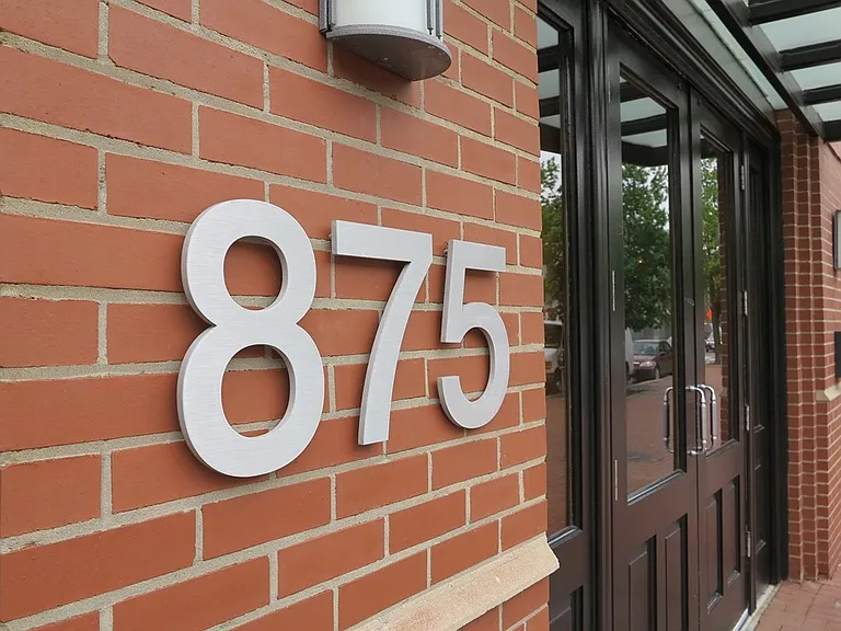 875 N Street Apartments — Photo 14