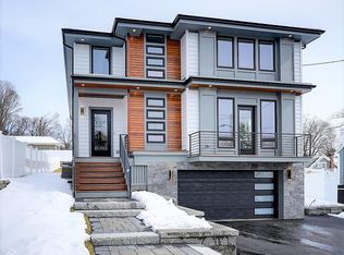 153 Robbins Rd, Watertown, MA 02472