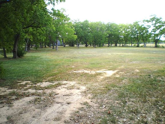 Plenty of fenced space.