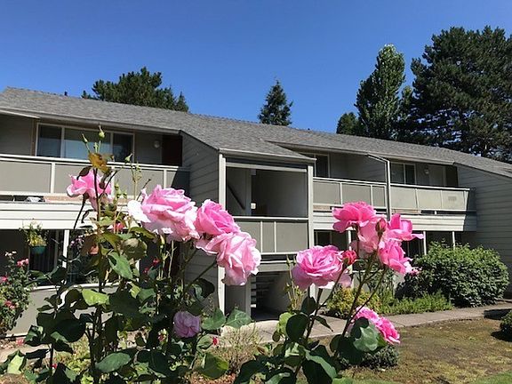 2nd image of 13775 SW Larch Pl APT 6