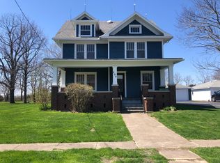204 S Prairie St, Bellflower, IL 61724