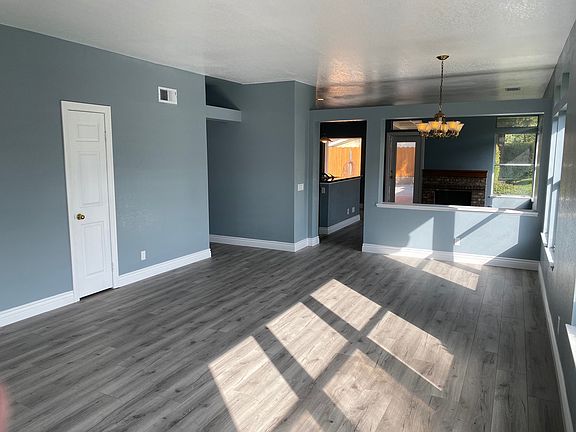 2nd image of 16126 Bamboo St