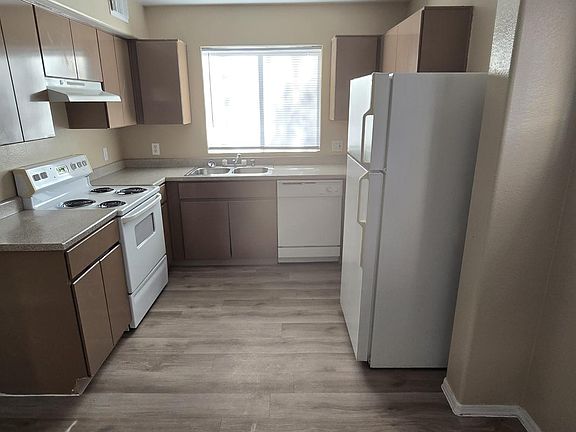 3rd image of 351 E Pearl St APT 4101