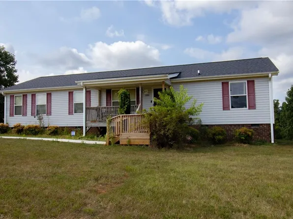 2351 Caudle Mill Rd, Yadkinville, NC 27055